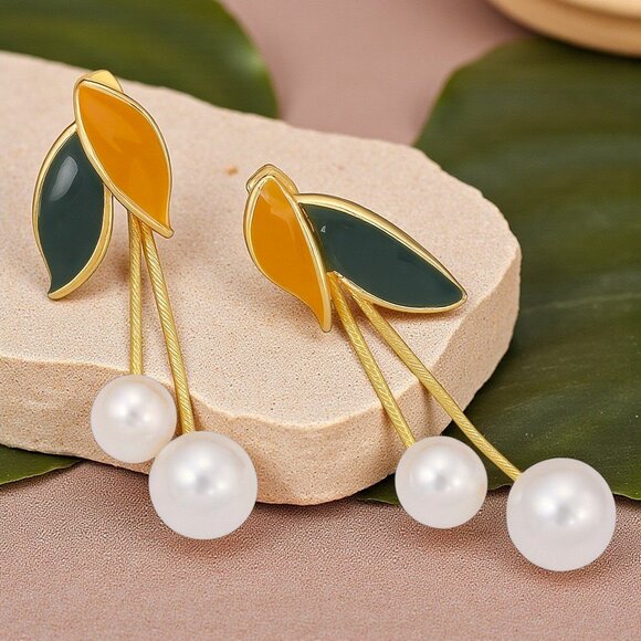 🆕️ Sparkling Leaf Dangle Pearl Drop Earrings 🍃 | Trendy Jewelry Design ✨ - Picture 10 of 12